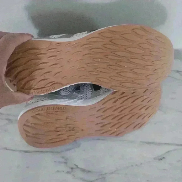 New Balance Womens Grey and Black Response 1.0 9.5 - Picture 5 of 16